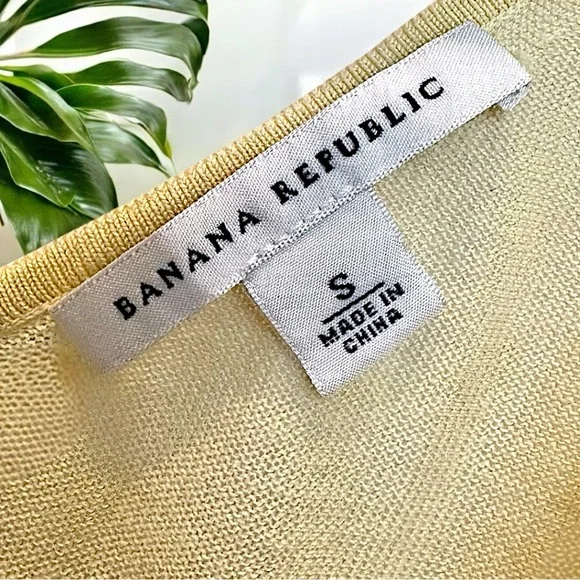 Silk Blend Knit Banana Republic Pale Yellow Sleeveless Sweater Vest Top - Picture 12 of 17